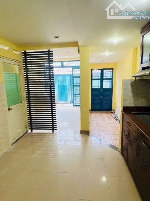 BÁN NHÀ NGUYỄN TIỂU LA,3 TẦNG, 40M2 , GIÁ 5,5 TỶ (TL) - 2