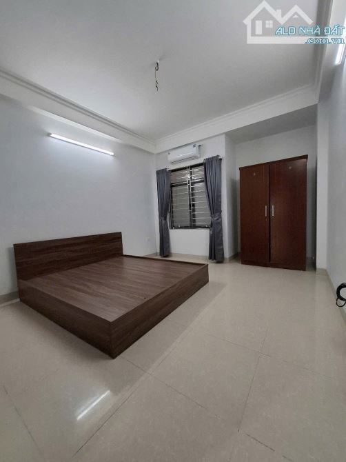 MẶT PHỐ, HOÀNG CÔNG KINH DOANH SẦM UẤT  NHÀ ĐẸP THANG MÁY VỈA HÈ 5M, DT 56M2 18 TỶ - 2