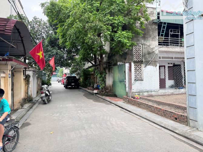 BÁN ĐẤT 72m2 TỔ 19 THỊ TRẤN ĐÔNG ANH - ĐƯỜNG Ô TÔ TRÁNH SIÊU NHIỀU TIỆN ÍCH - 2