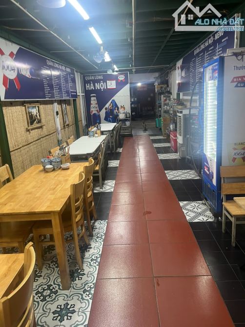 Bán khuôn đất lớn 690m2 đường Nguyễn Trãi Quận 1 chỉ 240 triệu/m2 - 2