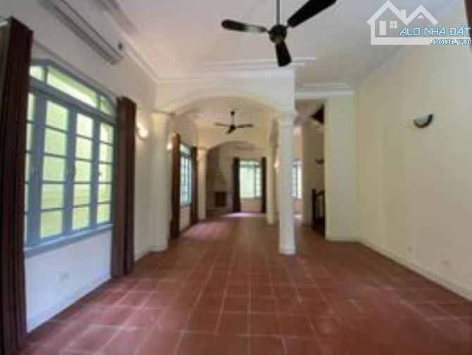 BÁN BIỆT THỰ KHỦNG CỦA GIỚI TINH HOA 576M2 - VIEW HỒ TÂY LỘNG GIÓ – THIÊN ĐƯỜNG NƠI HẠ GIỚ - 2