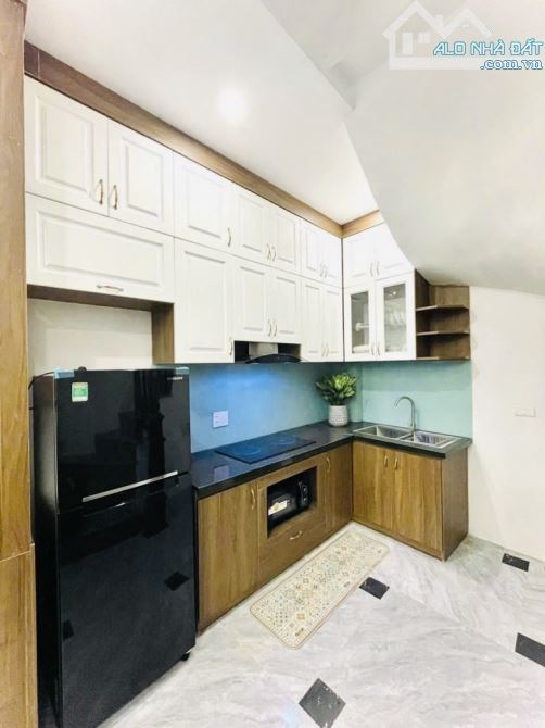 Bán nhà Bồ Đề Long Biên 31m2x5 tầng ngõ nông thông nhỉnh 6 tỷ - 2