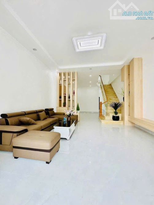 Bán nhà 1 trệt 1 lầu 200m2 đường ô tô gần Chợ 26 TP Biên Hòa có 4,7 tỷ - 2
