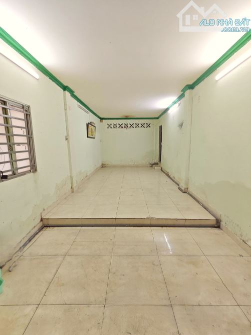 BÁN NHÀ 44M2 - QUẬN 3 - CMT8 - 2 TẦNG - 2 CỬA - HOÀN CÔNG ĐỦ - NỞ HẬU - KHÔNG QUY HOẠCH - - 2