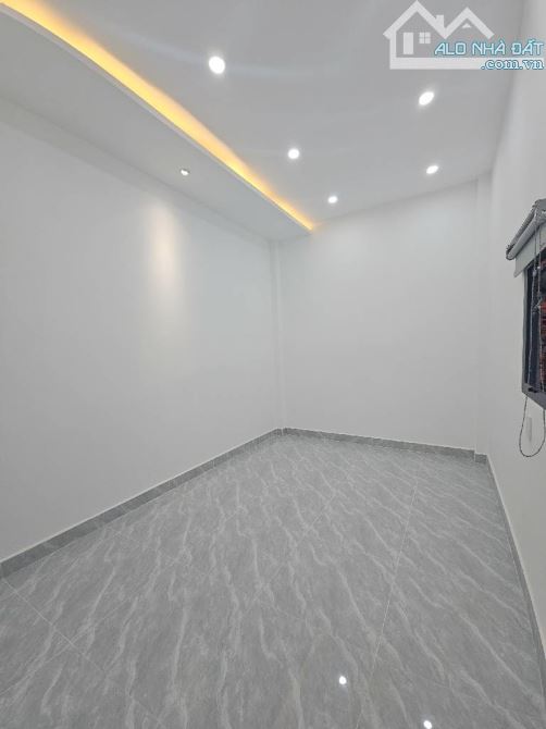 Siêu phẩm MTKD Trần Thủ Độ - Tân Phú - dọn vào ở ngay - nhỉnh 4 tỷ - 2