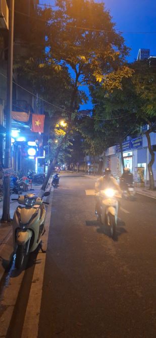 BÁN ĐÂT TẶNG NHÀ PHỐ BÀ TRIỆU HÀ ĐÔNG 116 M2 GIÁ 20, 9 TỶ - 2