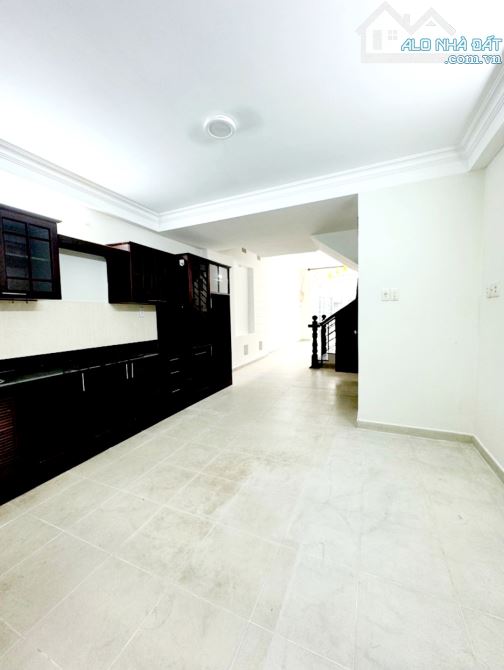 Mặt Tiền KD Ngay Chợ HẠNH THÔNG TÂY - GÒ VẤP - 4 Tầng - 4×15 - 2