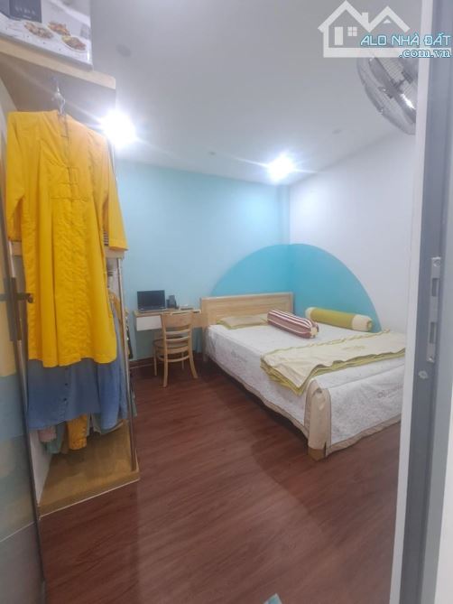 Bán nhà 94m² Q12 gần Thạnh Xuân 52-Hẻm xe tải- Giá chỉ 4.7 tỷ. - 2