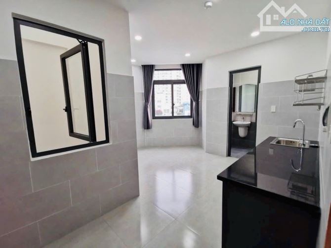 BÁN CHDV CAO CẤP 7 TẦNG 210M2 NGANG KHỦNG 8M THU NHẬP 160TR/TH 31TỶ - 2