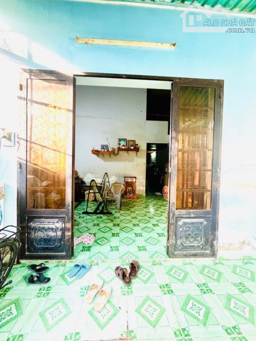 🏡 CHỈ 1,7 tỷ (còn bớt) SỬ DỤNG NGAY NHÀ TRỆT, LỮNG, 4PN, 5m * 13m, HẺM  218, XE KHÁCH CHẠ - 2