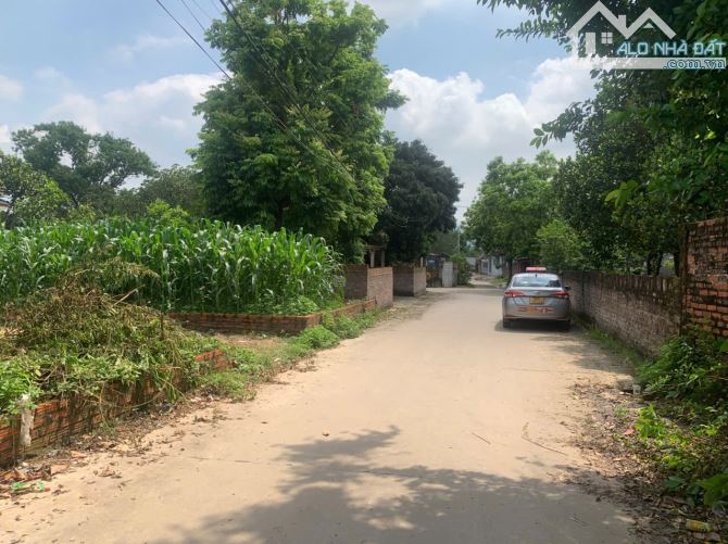 Bán đất – Thái Lai (Xã Minh Trí, SS) – 357m² – 2,4 Tỷ – Đường Thông Oto Tải Vào Đất. - 2