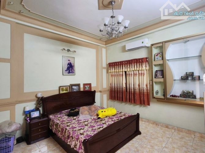 Bán nhà Đường Lũy Bán Bích - 85m2 (4.5 x 18.5)m - 4 Tầng - Hẻm xe tải 8m - 2
