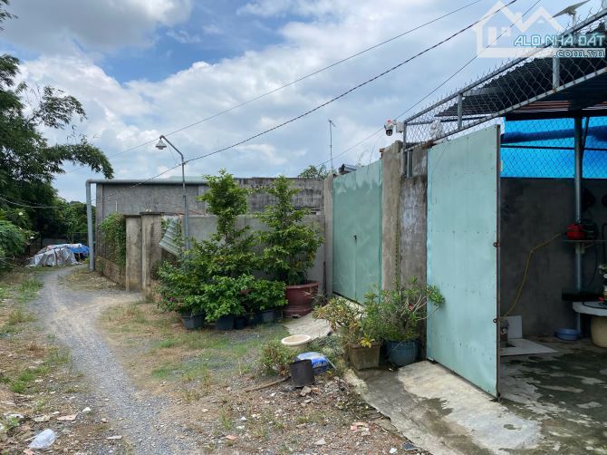 BÁN NHÀ GÁC LỬNG – SỔ RIÊNG THỔ CƯ. 200m2. Chỉ 2Tỷ4. Ô Tô - 25