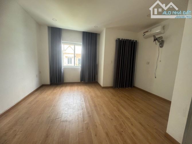 CG:[4.2 TỶ]🌻🌻🌻NHÀ 3 TẦNG TRƯỜNG THỌ THỦ ĐỨC - 42M2 📐 Diện tích: 42m² (4.5m x 9m). - 3