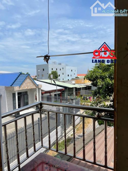 Bán nhà lầu góc 2 mặt tiền chợ an chu trảng bom giá tốt 176m2 chỉ 4 tỷ hơn xíu - 3