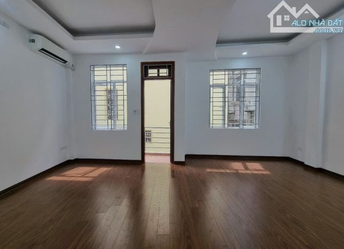 🏡Nhà ĐẸP 40m2 5 Tầng TT Cầu Giấy, Chục bước ra PHỐ, Gần Bệnh viện E - 3