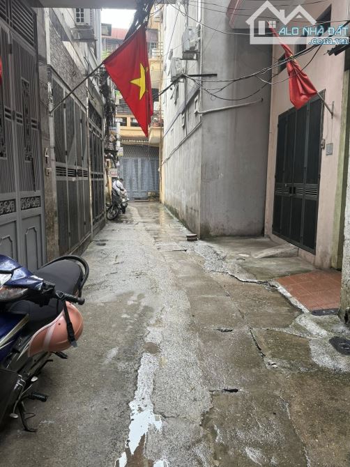 BÁN GẤP NHÀ HOÀNG MAI NGÕ NÔNG - TRƯỚC NHÀ OTO SIÊU THOÁNG - NGÕ OTO CHỈ 5.4 TỶ