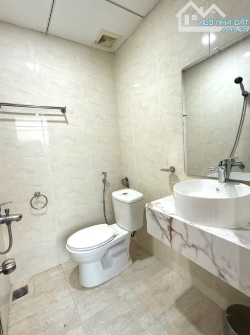 BÁN CĂN HỘ MƯỜNG THANH, SỐ 4 TRẦN PHÚ, TẦNG 10, VIEW SÔNG, 69M2, GIÁ 2 TỶ 990. CN4.9 - 3
