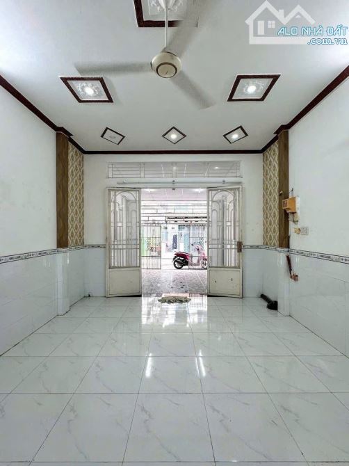 BÁN NHÀ CẤP 4 - 59M² - SỔ HỒNG RIÊNG - 2PN - Đ.LÊ THỊ LƠ , XÃ TÂN HIỆP - 3