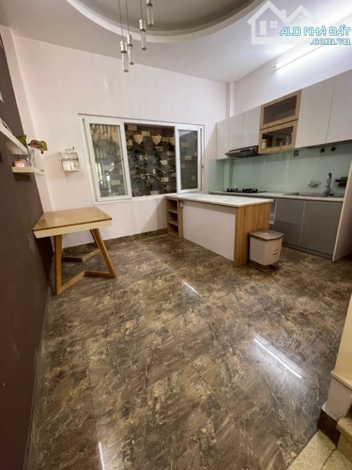 Nhà 4 Tầng - Mặt Tiền Đường, DT: 4x20= 80m2, Quận Tân Phú - 3
