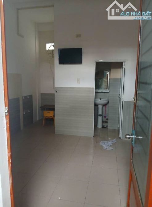 Bán gấp dãy trọ 6 phòng 217m2 ở ngay KCN Phước Đông giá 810 triệu thu nhập ổn định - 3