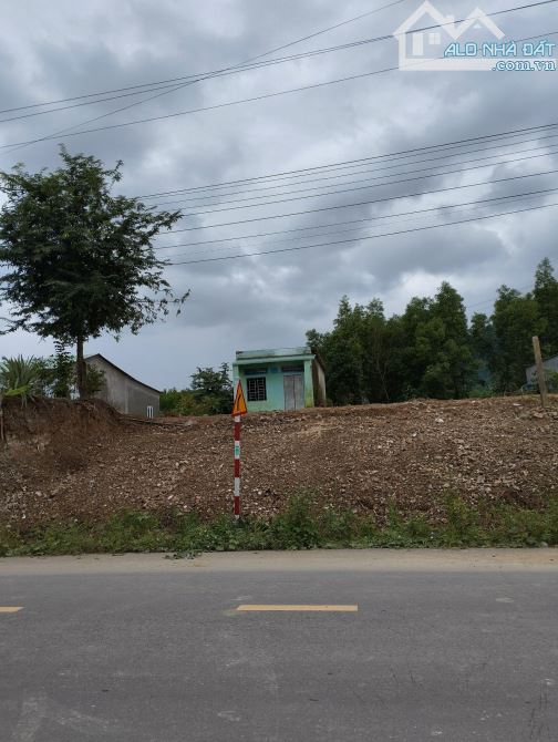 BÁN ĐẤT CÓ NHÀ CẤP 4 NHỎ MẶT TIỀN TL8B. - 3