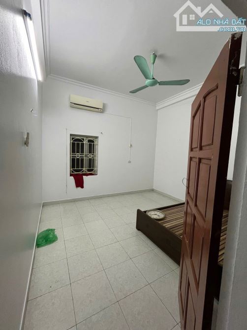 Cho thuê nhà nguyên căn 279 Lĩnh Nam, 50m2 - 3 tầng - 2 ngủ - 2 wc, 6,5tr / tháng - 3