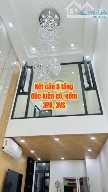🏠 BÁN NHÀ CMT8 Q3 - 5 TẦNG, THANG MÁY - HẺM Ô TÔ - 8.X TỶ. - 3