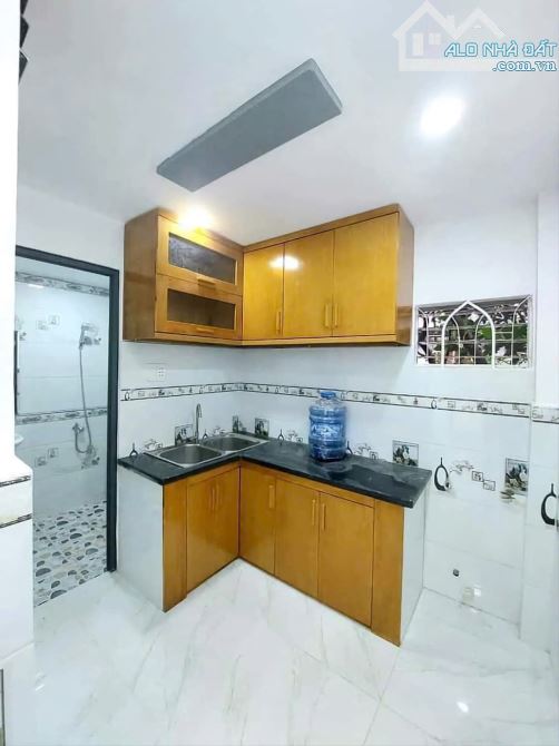 HOT ! Cần bán nhà đẹp ở Xuân Thới Thượng Hóc Môn 3,7x10 ( 37m2 ) 880 TRIỆU Sổ hồng riêng - 3