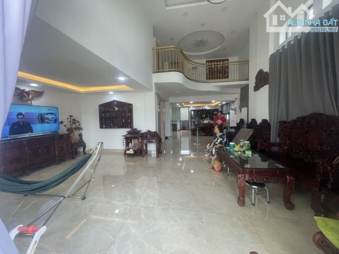 BÁN BIỆT THỰ MẶT TIỀN VIEW CÔNG VIÊN – KHU DÂN CƯ VIP GIA HÒA, THỦ ĐỨC