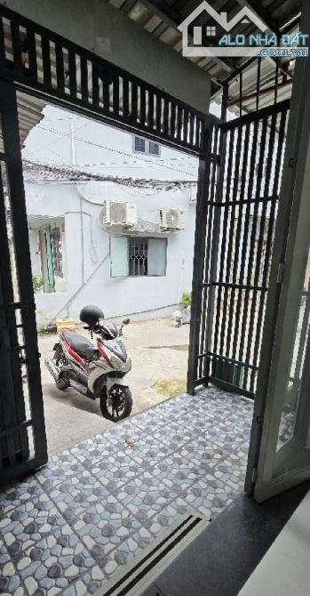 Bán nhà Tỉnh Lộ  10 - Tên Lửa 41m2 nhỉnh 4 tỷ hẻm rộng thoáng - 3