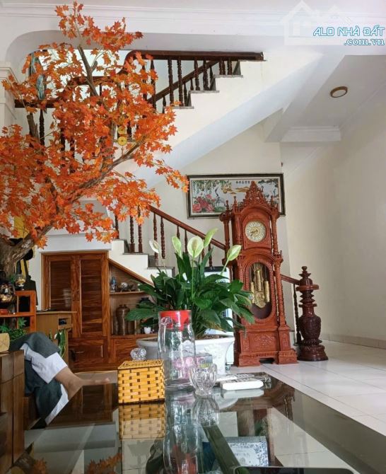 Bán căn nhà 3 tầng diện tích 100m Khê Nữ, Nguyên Khê Đông Anh - 3