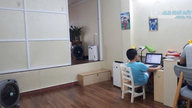 Nhà 3 tầng ngõ 273 Nguyễn Khoái, 25m² giá 2.98 tỷ – gần phố, tiện ích ngập tràn - 3