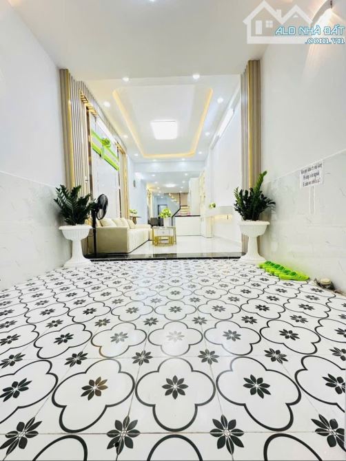 Bán gấp nhà 2ty380 MT đường 3/2 quận 10. Tặng nội thất - SHR bao sang tên công chứng - 3