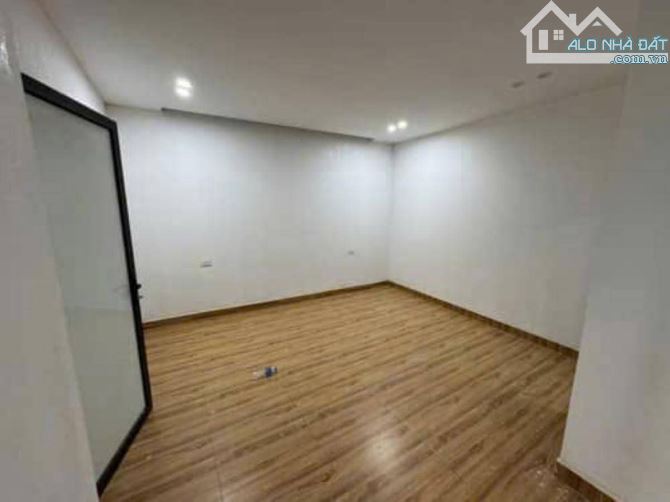 CCMN 6 TẦNG THANG MÁY MỚI TINH_HAI BÀ TRƯNG_ĐẦY ĐỦ PCCC_SÁT PHỐ_DT63m_6T_MT7m_Giá 15 Tỷ