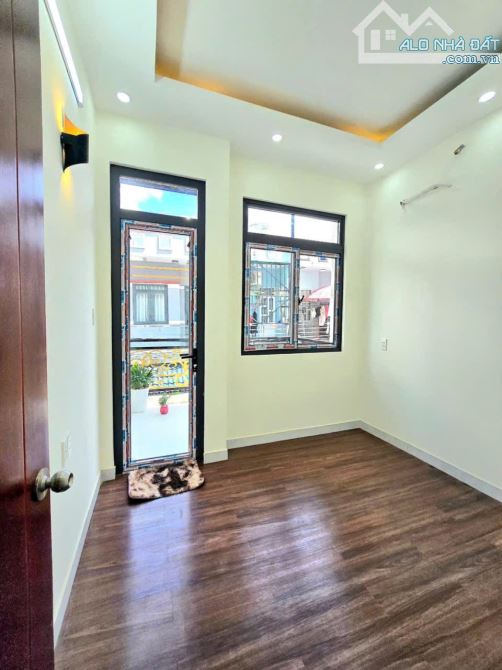 Bán nhà hẻm xe hơi 172 Nguyễn Bình, Nhà Bè, Dt 3,2 x10m, 3 lầu. Giá 2,53 tỷ - 3