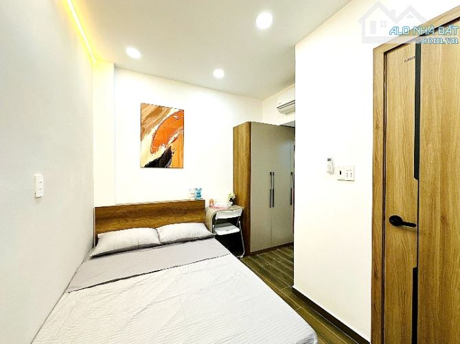 Cần bán nhà đẹp 2 lầu 2 phòng ngủ hẻm Nguyễn Thiện Thuật - 3