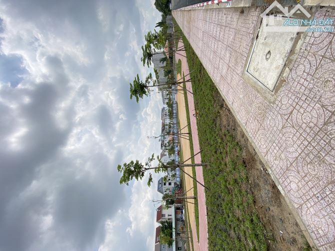 ĐẤT BIỆT THỰ KDC GIA HÒA - VIEW CÔNG VIÊN CẠNH BỜ SÔNG - ĐỖ XUÂN HỢP 200m2 - 18 TỶ TL MẠNH - 3