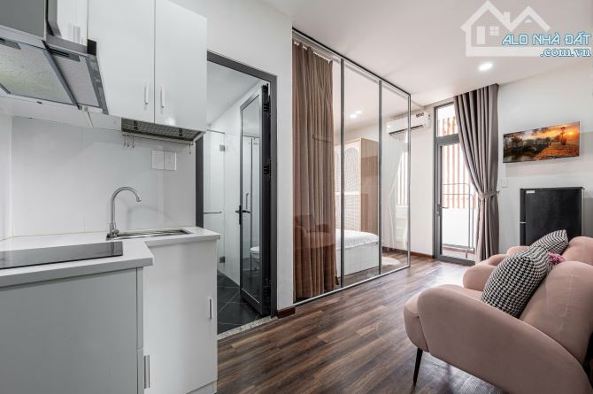 BÁN TÒA NHÀ 14 CHDV 6 TẦNG, TM (14.7 TỶ-100M2 ĐẤT) ĐƯỜNG HOÀNG HOA THÁM Q.BT. DT: 4.2X24M - 3