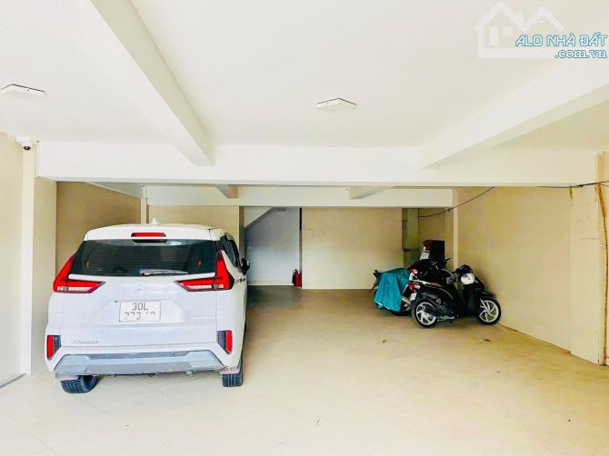 Nhà Đẹp Mặt Hồ Ba Mẫu 155M2 9 Tầng 1 Hầm MT8.5M 115 Tỷ  mặt công viên view hồ - 3