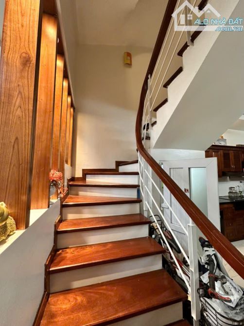 Bán nhà Hoàng Hoa Thám, ngõ rộng thoáng, nhà đẹp ở ngay, tặng full NT, 46m2, 5T, giá 9 tỷ - 3