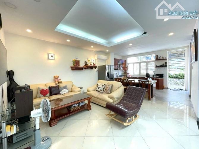 Biệt thự 7 đường số 14 KDC Nam Long Trần Trọng Cung, Quận 7, DT8x24m, 2L, 28ty - 3