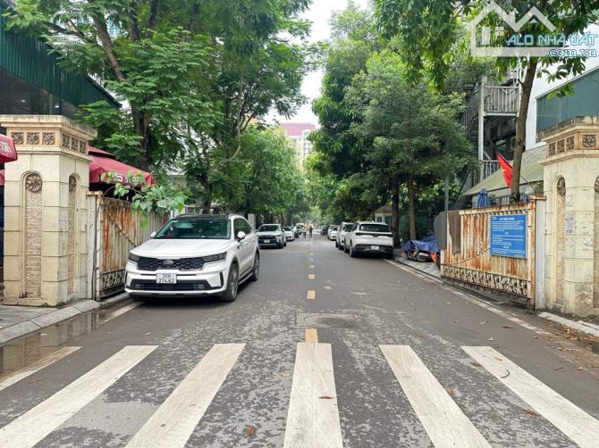 BÁN BIỆT THỰ KHỦNG  VƯỜN ĐÀO 231M2, MT 15M - TT QUẬN TÂY HỒ - XUNG QUANH TOÀN QUAN CHỨC - 3