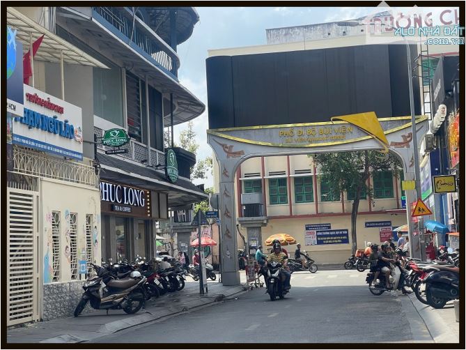 Top nhà vị trí đẹp 7.4 x 18m 1 trệt 4 lầu Đỗ Quang Đẩu Q1 TP.HCM - 3
