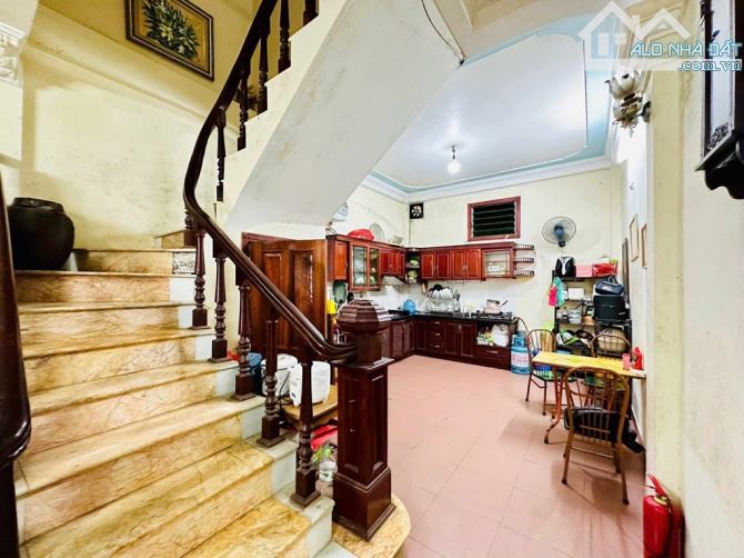 NHÀ PHÂN LÔ-NGÕ THÔNG-Ô TÔ TRÁNH - 50M RA PHỐ DƯƠNG QUẢNG HÀM _ 4 TẦNG-48M2-15,8 TỶ - 3
