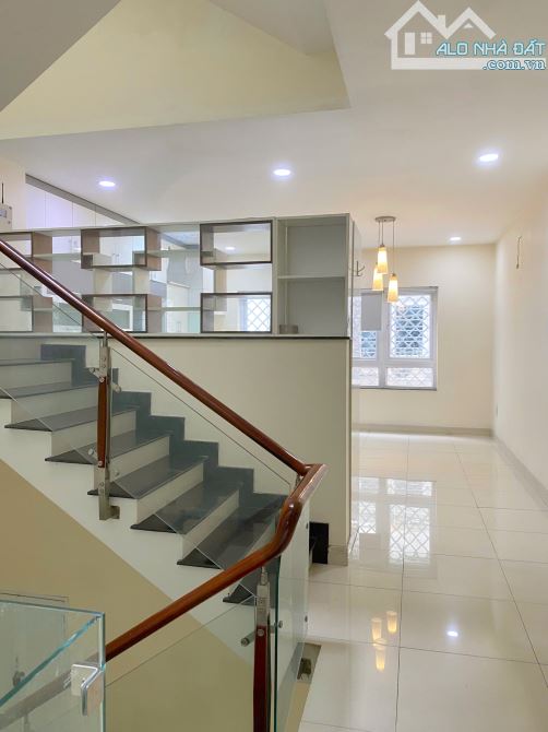Nhà CityLand Centre Hill 5x20 Trệt.3L.5P.5wc.Full ML.Tốt VP.SPa.KD Online - 3