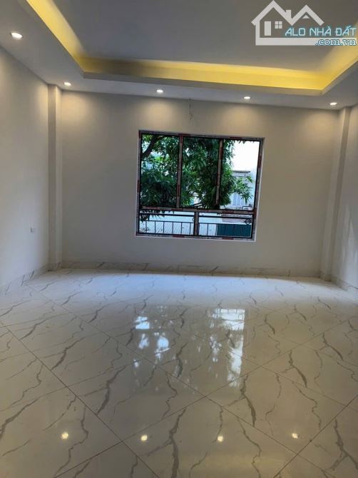 BÁN NHÀ PHỐ GIA QUẤT LONG BIÊN 6.2 TỶ 35m 5 TẦNG KINH DOANH Ô TÔ GẦN PHỐ NGỌC LÂM - 3