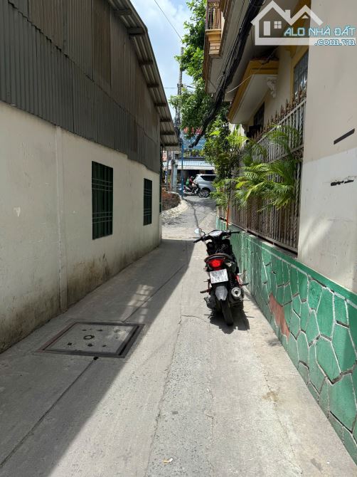 Nhà 2 tầng hẻm thông Hưng Phú P. Chánh Hưng. Giá 3,38 tỷ TL - 3
