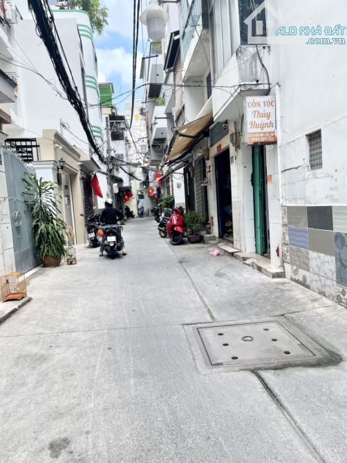 NHÀ TRUNG TÂM QUẬN 10 - 56M² - HẺM Ô TÔ - DÒNG TIỀN KHỦNG 45TR/THÁNG, 9,7 TỶ TL - 3