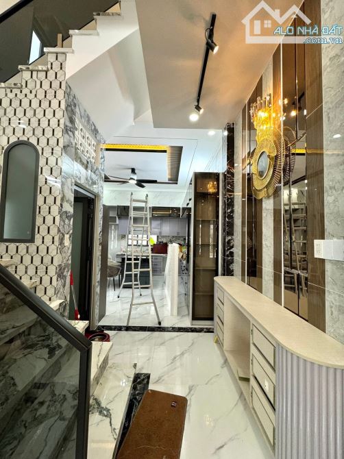 NHÀ 1 TRỆT 3 LẦU 5PN 6WC ĐANG HOÀN THIỆN KDC 91B - P. TÂN AN, TPCT - 3